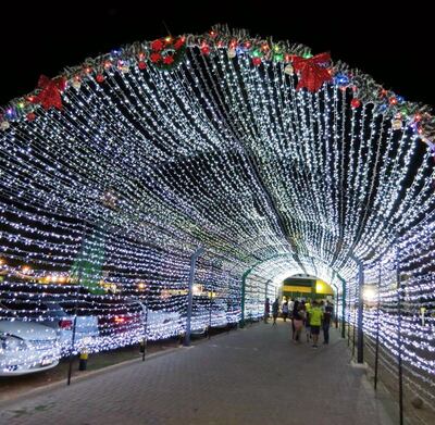 El paseo de las luces con 150.000 focos.