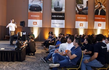 en-de-las-torres-hotel-del-paseo-la-galeria-la-empresa-harman-en-asociacion-con-esmart-srl-presento-las-principales-novedades-de-las-marcas-jbl-y-221607000000-1693262.jpg
