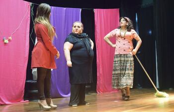 el-elenco-teatral-metamorfosis-vuelve-a-las-tablas-con-la-obra-solteronas--202749000000-1676867.jpg