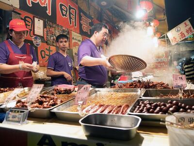 Pura experiencia para todos los sentidos: los vapores y aromas del Ruiteng Night Market.
