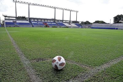 La pelota ya estaba quieta ayer en la cancha de Nacional y para hasta nuevo aviso.