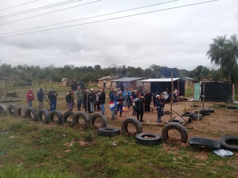 En el sitio hay unas 100 familias ocupando el  predio desde febrero pasado.