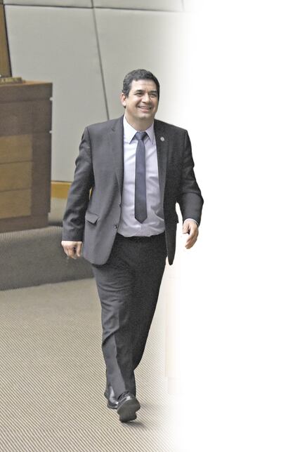 El descargo de Velázquez no convenció a los diputados.