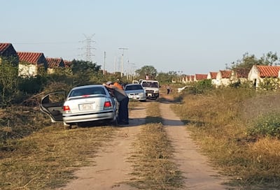 Las 60 viviendas se-
miterminadas del Ministerio de Urbanismo, Vivienda y Hábitat (MUVH) están  ubicadas en el barrio 15 de Agosto, en una zona conocida como “ANDE guy”.