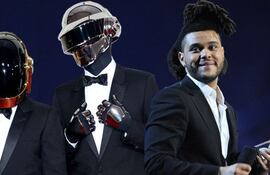 daft-punk-the-weeknd-135401000000-1504382.jpg