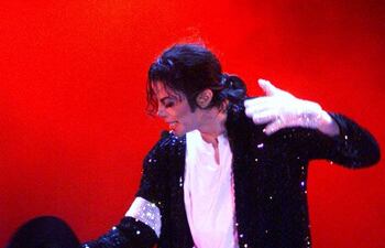 michael-jackson-reino-en-el-pop-en-los-anos-ochenta--204833000000-1811003.jpg
