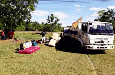 El traslado fue en dos viajes cumpliendo con las medidas sanitarias decretadas para mitigar la propagación del covid-19, en un camión de cargas, como se ve en la foto.
