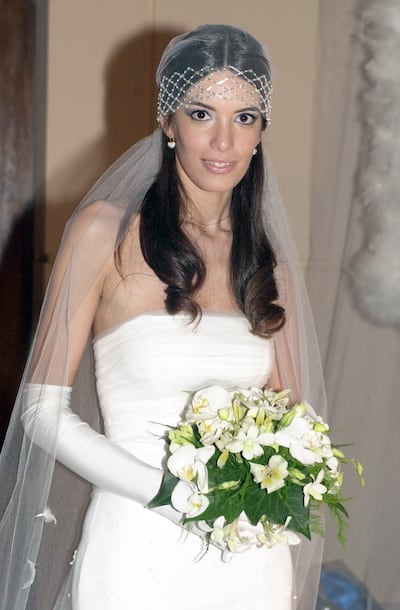 Orquídeas blancas fueron las elegidas para el ramo de la novia.