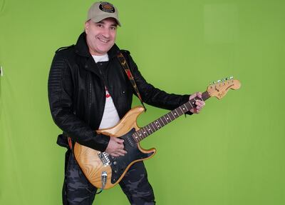 El cantante Christian Puga actuará en la discoteca Faces.