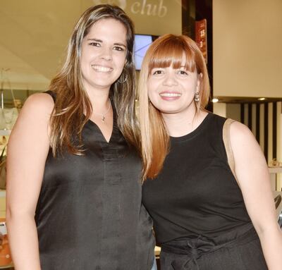 Silvana Zavala y Rossana Báez.