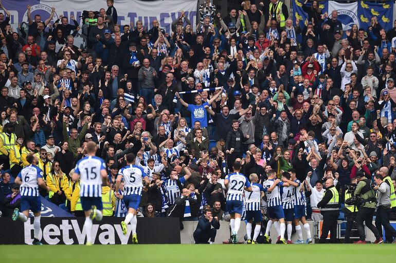 Tottenham, Premier League.