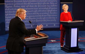 ataques-directos-entre-hillary-y-trump-00917000000-1506075.jpg
