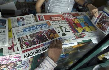 hay-varios-periodicos-en-venezuela-pero-pocos-se-animan-a-criticar-el-regimen-chavista-de-nicolas-maduro-archivo-201425000000-1116835.jpg