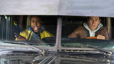 Winston Duke y Mark Wahlberg en "Spenser: Confidencial".