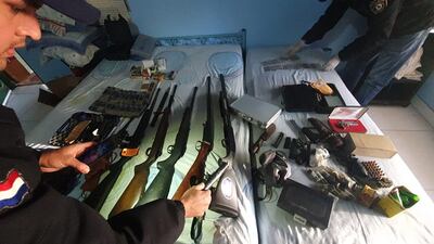 Arsenal incautado en Villa Hayes.