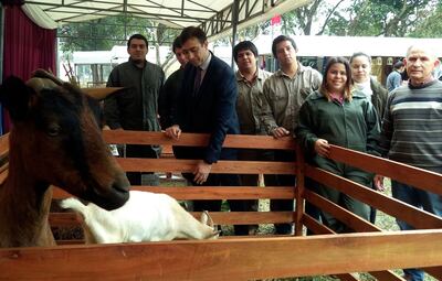 /pf/resources/images/abc-placeholder.png?d=2394