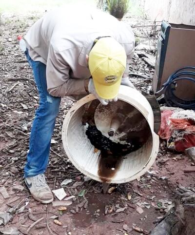Electrodomésticos abandonados en los patios se convierten en mortales criaderos del mosquito transmisor del dengue.