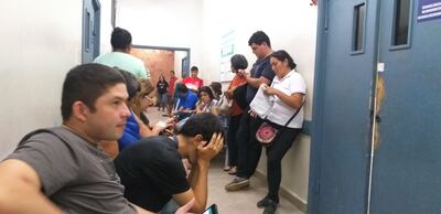 Urgencias de IPS Luque abarrotado de pacientes con cuadros febriles