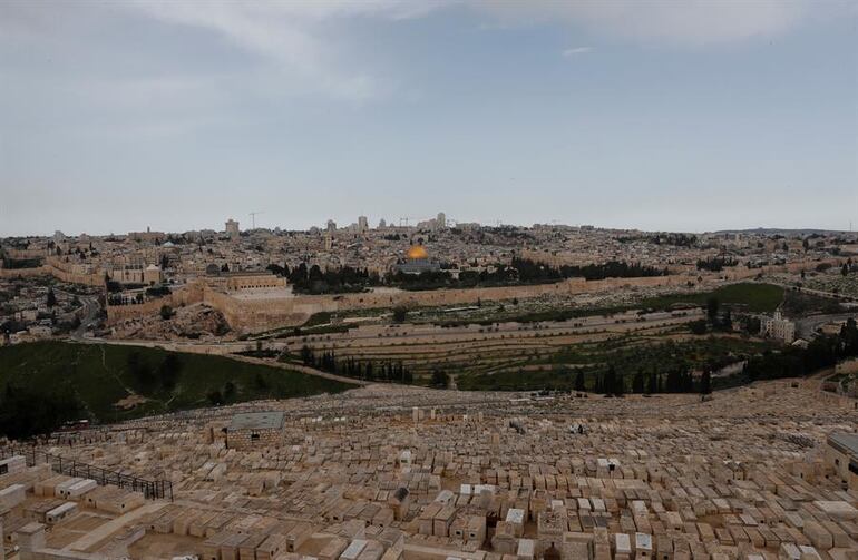 /pf/resources/images/abc-placeholder.png?d=2394