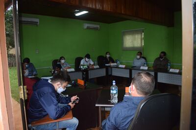 Sesión de la Junta Municipal de Abaí.