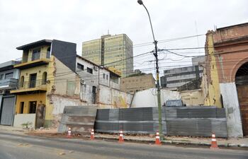 en-el-paraguayo-independiente-825-existia-una-propiedad-que-para-la-secretaria-de-cultura-era-un-patrimonio-historico-pero-para-la-comuna-era-un-edi-195851000000-1468955.jpg