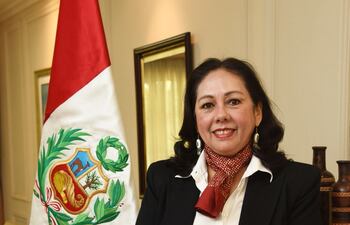la-embajadora-del-peru-maria-cecilia-rozas-ponce-de-leon-destaco-las-buenas-perspectivas-para-el-comercio--220654000000-1472003.jpg