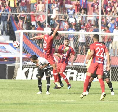 El Ciclón cayó ante el Gumarelo por 2-1.