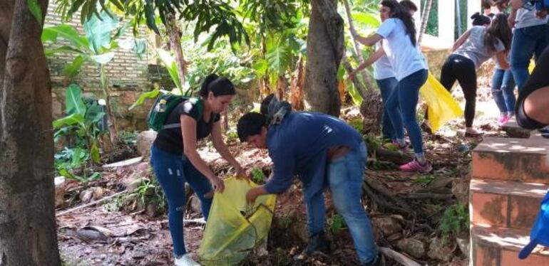 /pf/resources/images/abc-placeholder.png?d=2393