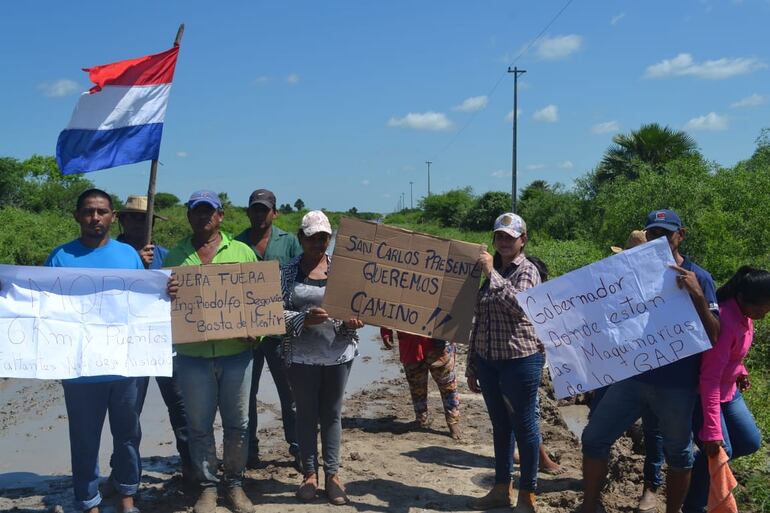 Piden que las maquinarias de la Gobernación sean utilizadas para los trabajos.