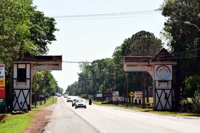 Acceso a la comunidad por la Ruta PY06 “Dr. Juan León Mallorquín”
