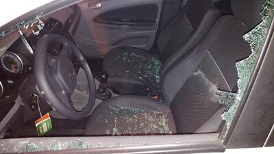 Destrozos provocados por hinchas violentos del Sportivo Luqueño.