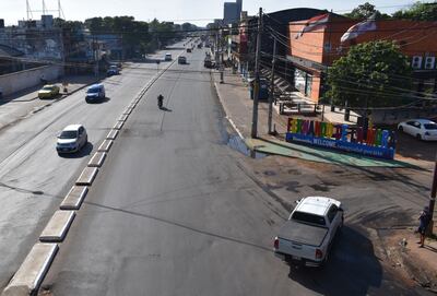 La ruta Mariscal Estigarribia cruza por la ciudad de Fernando de la Mora, que desde 1960 experimentó un desarrollo demográfico y un boom inmobiliario, según los datos.
