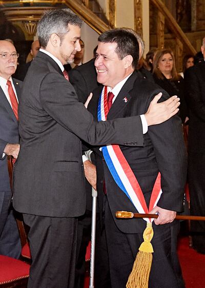 Una de las últimas fotografías entre Mario Abdo Benítez y Horacio Cartes, en los actos patrios de mayo de 2018.
