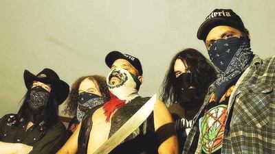 Brujería toca hoy en Absoluto