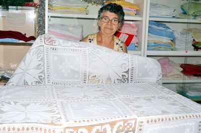 Las artesanas que fabrican ao po’i de Yataity avanzan en los trámites para obtener el sello de origen de sus productos.