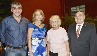 /pf/resources/images/abc-placeholder.png?d=2394