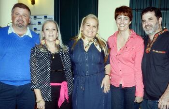 javier-maria-ines-y-adriana-ardissone-con-gilda-nicora-y-pablo-ardissone--205832000000-1096436.jpg
