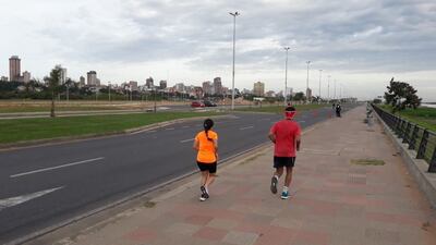 Una jornada cálida con el cielo nublado se espera para hoy.