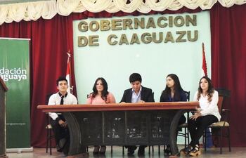 el-grupo-voces-ja-integrado-por-al-menos-50-jovenes-fue-presentado-el-pasado-miercoles-en-coronel-oviedo--205012000000-1323695.jpg