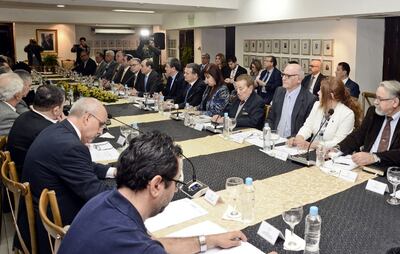 La Comisión Asesora Ad Honorem, creada por el Poder Ejecutivo con miras a las negociaciones sobre el Anexo C, comenzó ayer su primera reunión deliberativa.