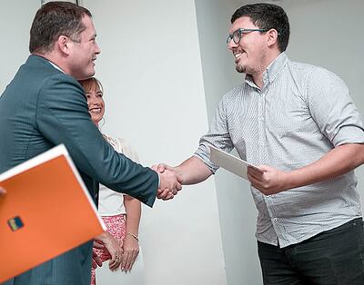 Rodrigo Daniel Espinoza es uno los ganadores del Premio Itaú Cuento Digital 2019, con su obra “Te parece”.