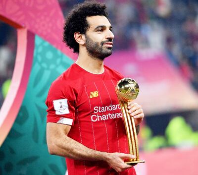Mohamed Salah, con el premio de “Mejor Jugador”.