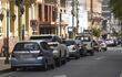 Los automovilistas, como es habitual, violaron el Reglamento General de Tránsito y estacionaron de manera prohibida, por ejemplo en doble fila a lo largo de las calles Palma y Estrella.