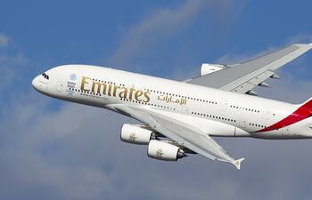 avion-emirates-91554000000-1601138.png