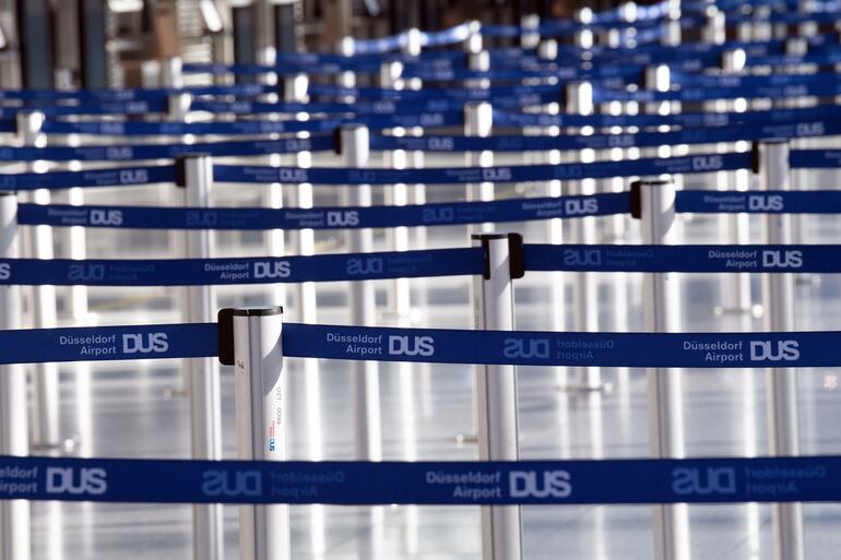 La crisis del coronavirus ha dejado vacíos a numerosos aeropuertos en todo el mundo.