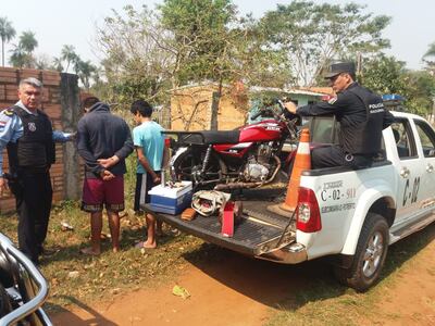 Los malvivientes fueron reducidos por agentes de la comisaría Centro 02 de Protrerito en la mañana de este martes.