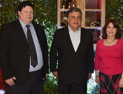 César Cardozo, Dr. Wilfrido Fernández y Diana Gamarra.