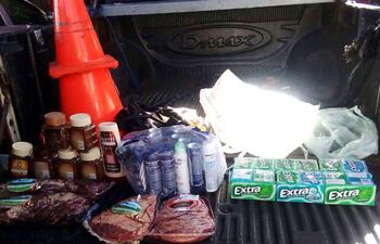parte-de-las-mercaderias-que-los-intervinientes-rescataron-del-automovil-de-los-maleantes--203048000000-1652865.jpg