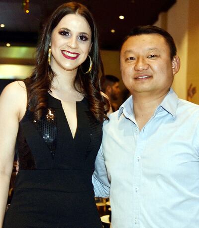 Sandra Peloken y Eliseo Enomoto.