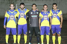 quinteto-titular-de-sport-colonial-de-izquierda-a-derecha-jose-santander-adan-roman-luis-molinas-pedro-duarte-y-rodolfo-roman-gentileza-235120000000-1609636.jpg